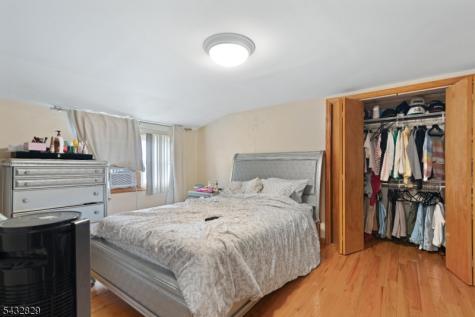 200 Bradford Avenue Linden NJ 07036