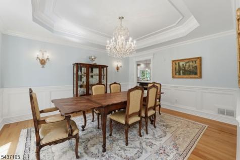 13 Hunters Trail Chester NJ 07930
