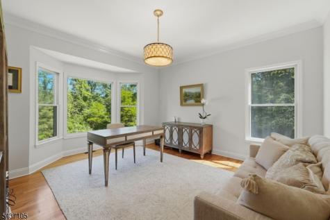 13 Hunters Trail Chester NJ 07930