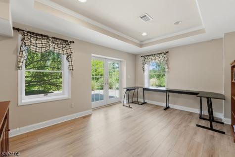 13 Hunters Trail Chester NJ 07930