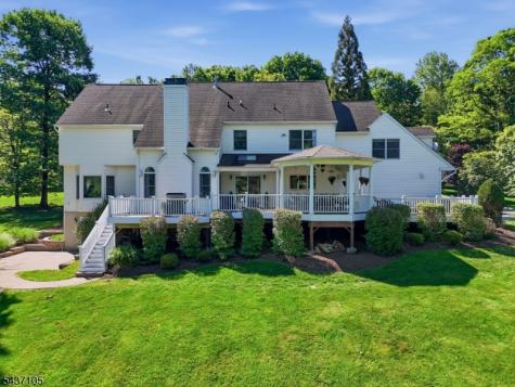 13 Hunters Trail Chester NJ 07930