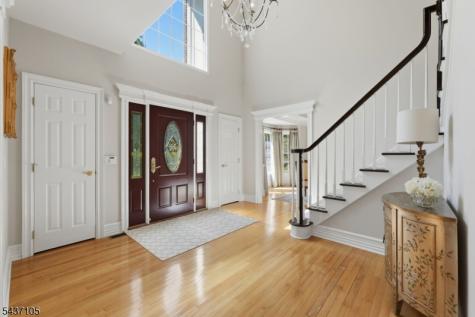 13 Hunters Trail Chester NJ 07930