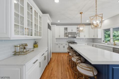 13 Hunters Trail Chester NJ 07930