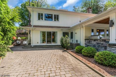 211 Mount Arlington Boulevard Roxbury NJ 07850