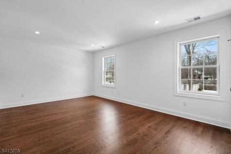 4 Plymouth Drive Livingston NJ 07039