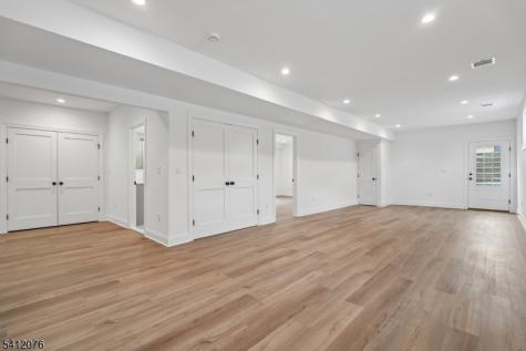 4 Plymouth Drive Livingston NJ 07039