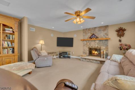 617 Van Liew Court Hillsborough NJ 08844