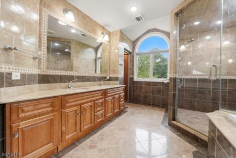 51 Cannonball Road Wanaque NJ 07465