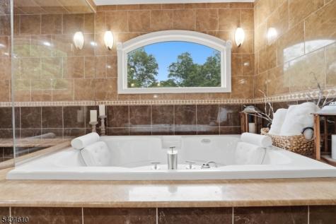 51 Cannonball Road Wanaque NJ 07465
