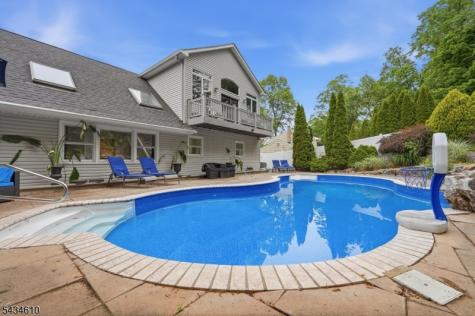 51 Cannonball Road Wanaque NJ 07465