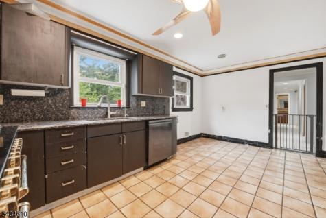 51 Cannonball Road Wanaque NJ 07465