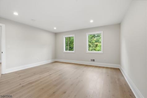 180 Roundtop Road Bernardsville NJ 07924