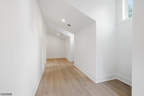 180 Roundtop Road Bernardsville NJ 07924