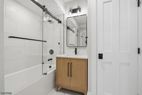 180 Roundtop Road Bernardsville NJ 07924
