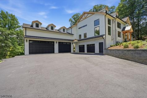 180 Roundtop Road Bernardsville NJ 07924