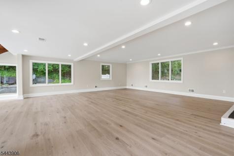 180 Roundtop Road Bernardsville NJ 07924