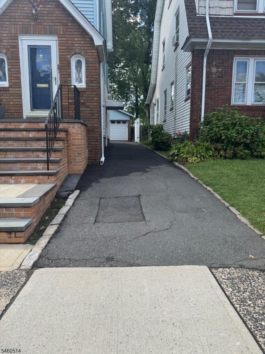 69 Tuxedo Parkway Newark NJ 07106