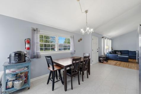 86 Westminster Road Woodbridge NJ 07067