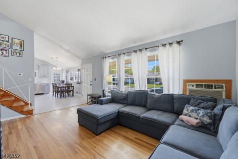86 Westminster Road Woodbridge NJ 07067