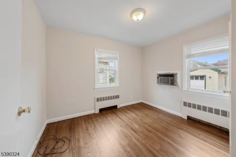 38 W Colfax Avenue Roselle Park NJ 07204