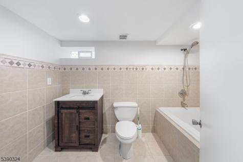 38 W Colfax Avenue Roselle Park NJ 07204