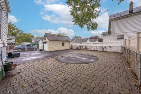 38 W Colfax Avenue Roselle Park NJ 07204