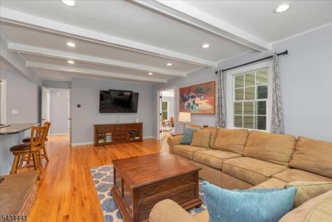 19 Heather Hill Way Bridgewater NJ 08807