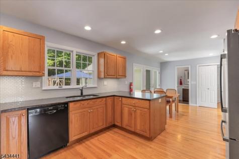 19 Heather Hill Way Bridgewater NJ 08807