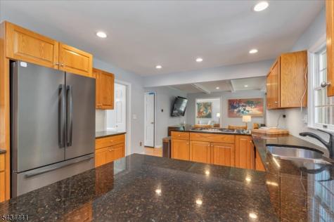 19 Heather Hill Way Bridgewater NJ 08807