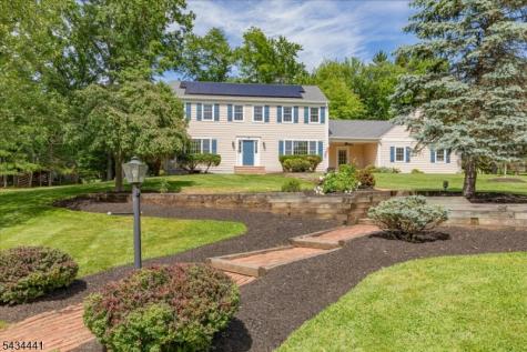 19 Heather Hill Way Bridgewater NJ 08807