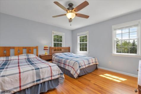19 Heather Hill Way Bridgewater NJ 08807