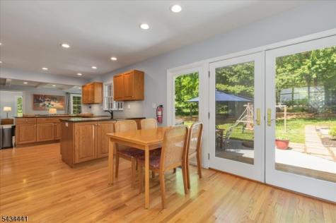 19 Heather Hill Way Bridgewater NJ 08807