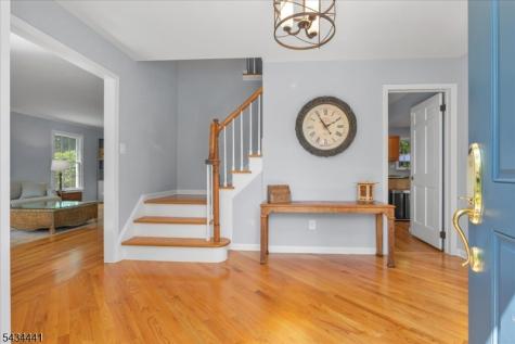 19 Heather Hill Way Bridgewater NJ 08807