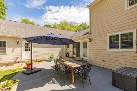 19 Heather Hill Way Bridgewater NJ 08807