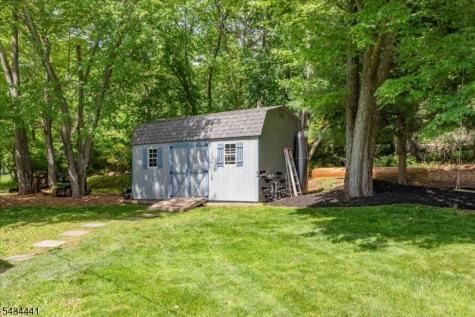 19 Heather Hill Way Bridgewater NJ 08807