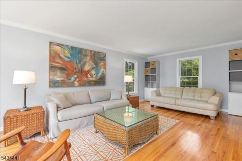 19 Heather Hill Way Bridgewater NJ 08807