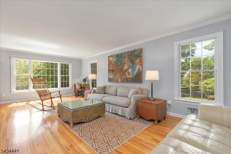 19 Heather Hill Way Bridgewater NJ 08807
