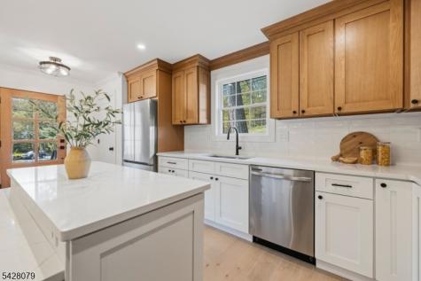 147 W Glen Road Denville NJ 07834