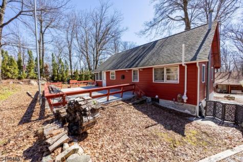 19 Amicalola Road Vernon NJ 07462