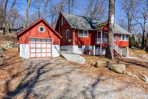 19 Amicalola Road Vernon NJ 07462