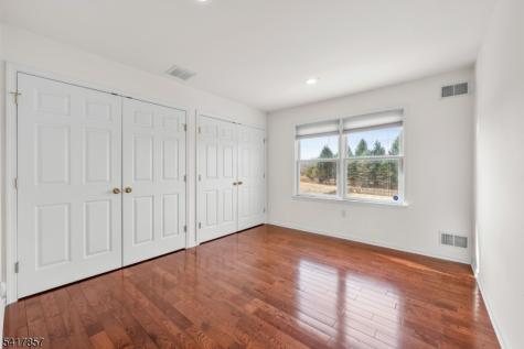 6 Tamzen Terrace Washington NJ 07882