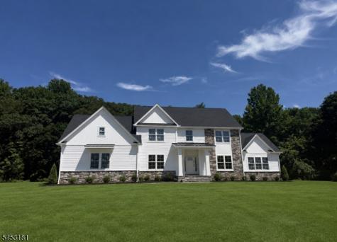 4 Highland Meadows Road Pohatcong NJ 08865