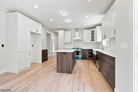 4 Highland Meadows Road Pohatcong NJ 08865