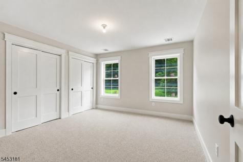 4 Highland Meadows Road Pohatcong NJ 08865