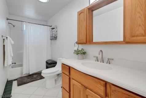 4 Andover Mohawk Road Byram NJ 07821