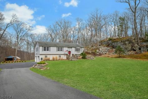 4 Andover Mohawk Road Byram NJ 07821