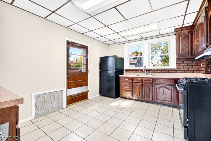 50 Oakwood Avenue Bloomfield NJ 07003