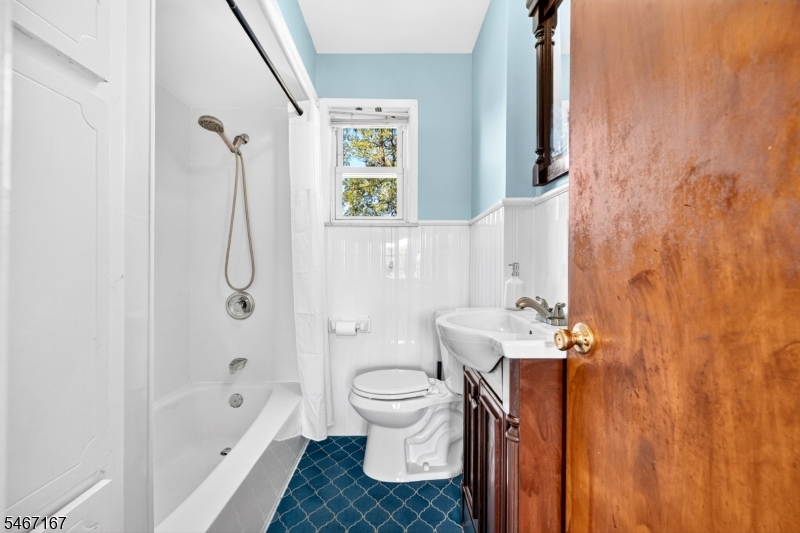 50 Oakwood Avenue Bloomfield NJ 07003