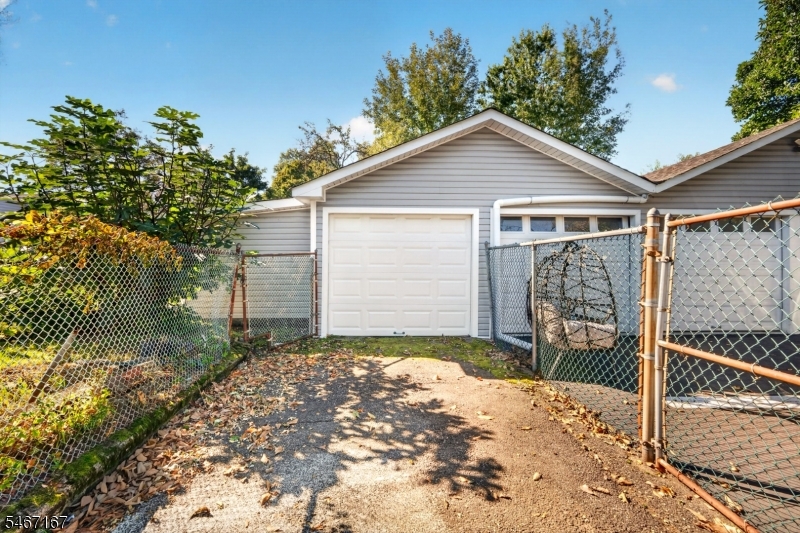 50 Oakwood Avenue Bloomfield NJ 07003