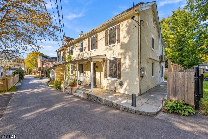 58 Grants Alley Lambertville NJ 08530